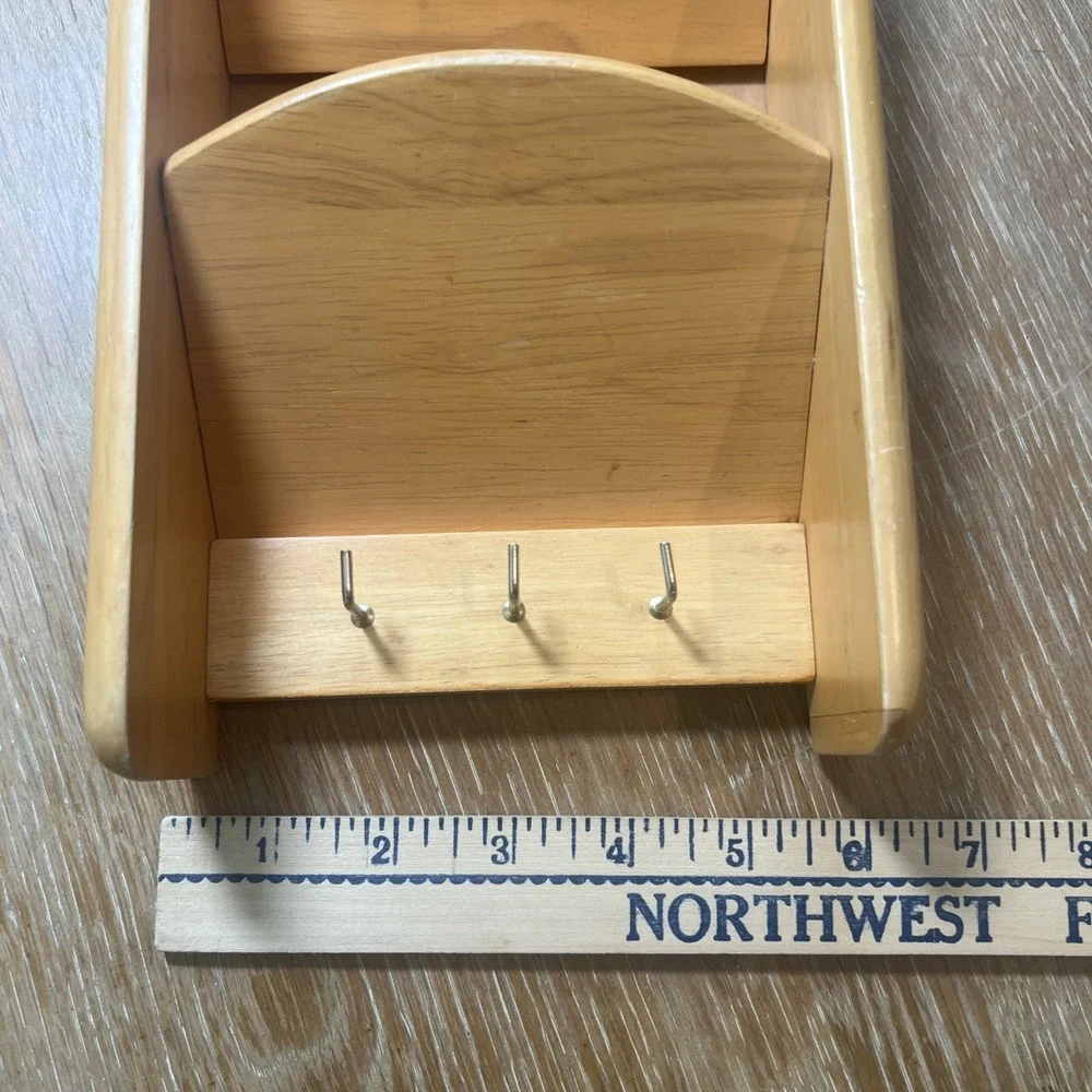 Vintage Wood Letter Bill Organizer 3 Hook Key Holder  3 Wood Pockets for Mail